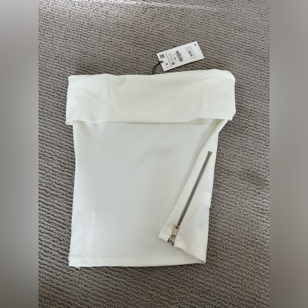 Zara - Zippered Strapless Top